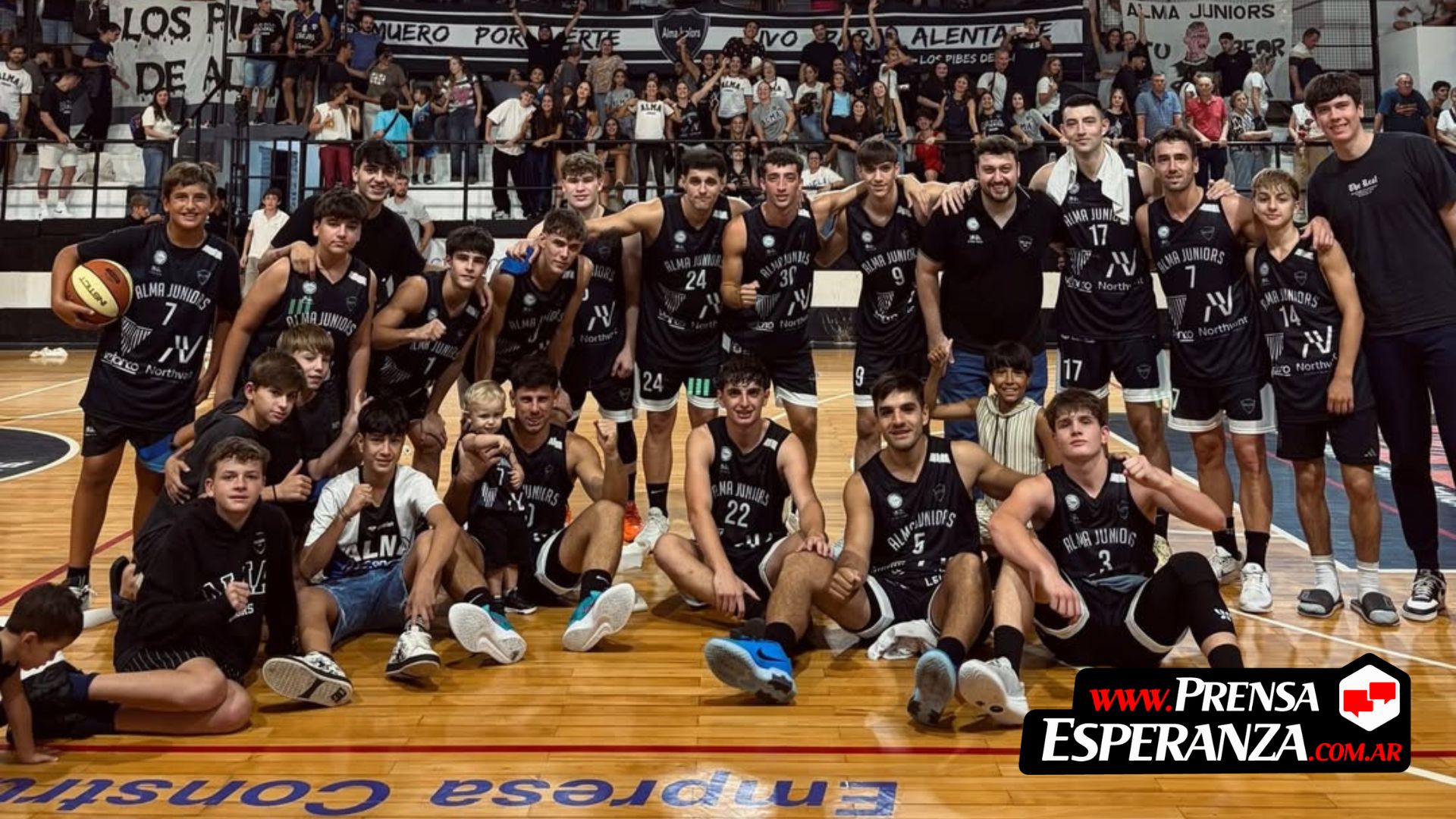 Alma Juniors debutó con una sólida victoria ante Atlético Rafaela en la Liga Federal