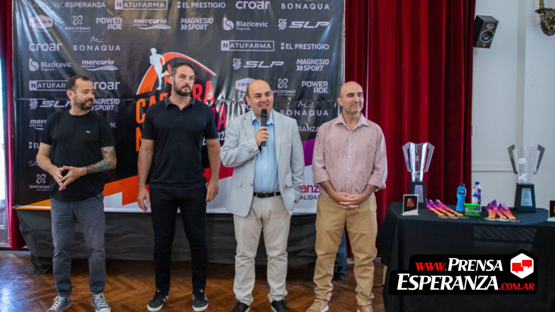 Esperanza se prepara para la gran carrera nocturna 2025, con cupos completos y operativo especial de tránsito