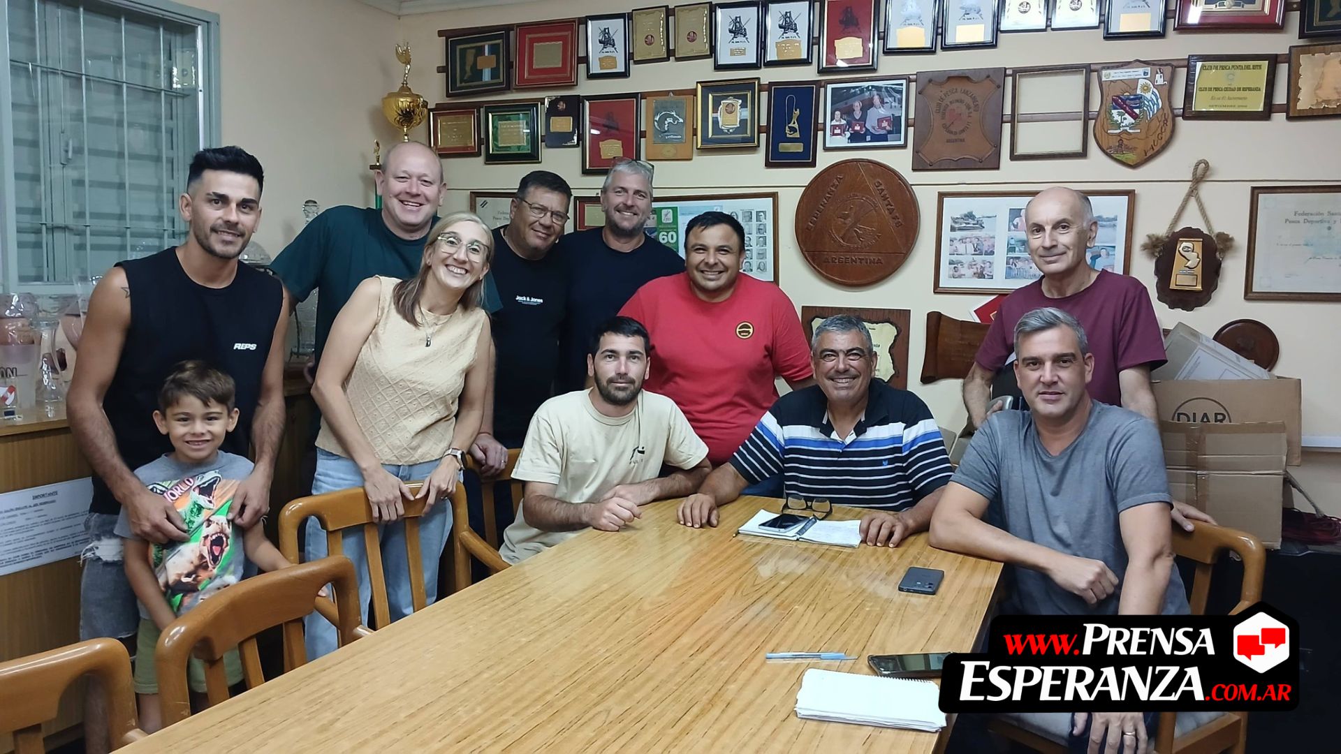 El Club Caza y Pesca de Esperanza renovó su comisión directiva en asamblea