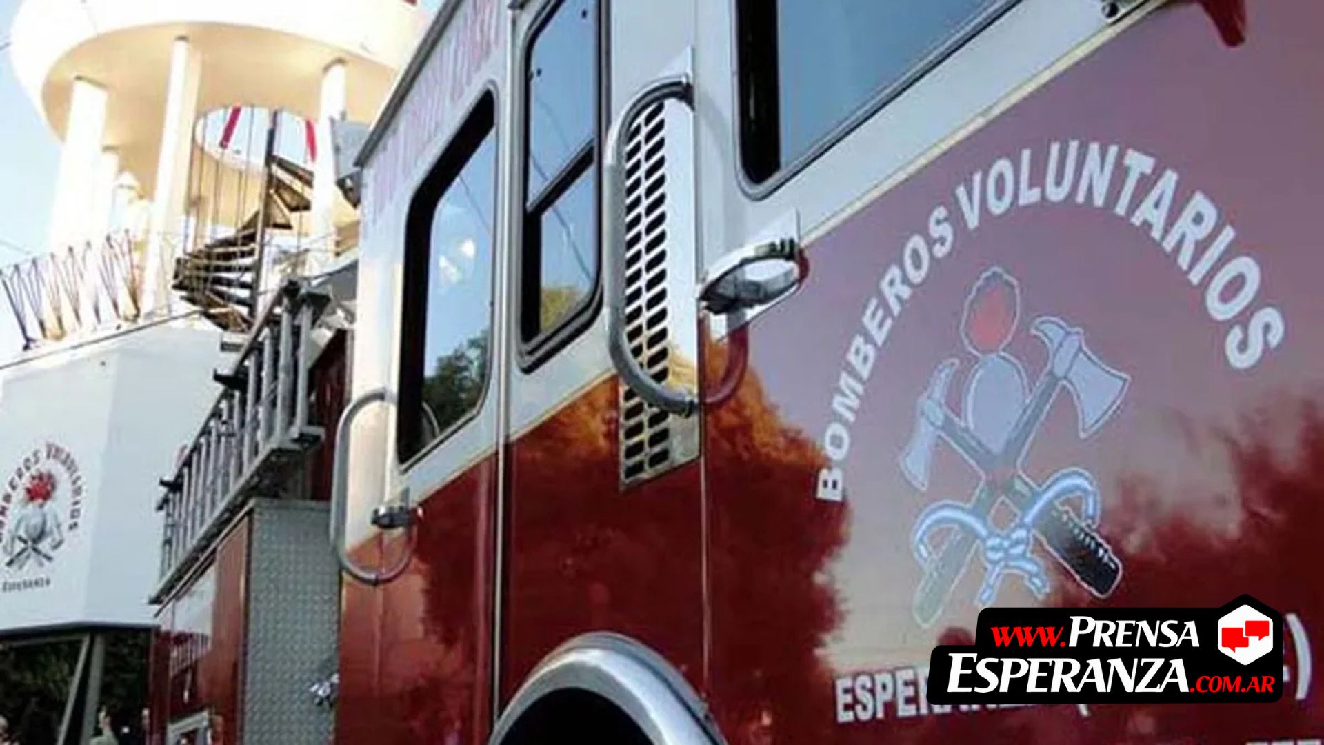 Bomberos controlan un principio de incendio en una metalúrgica de Esperanza