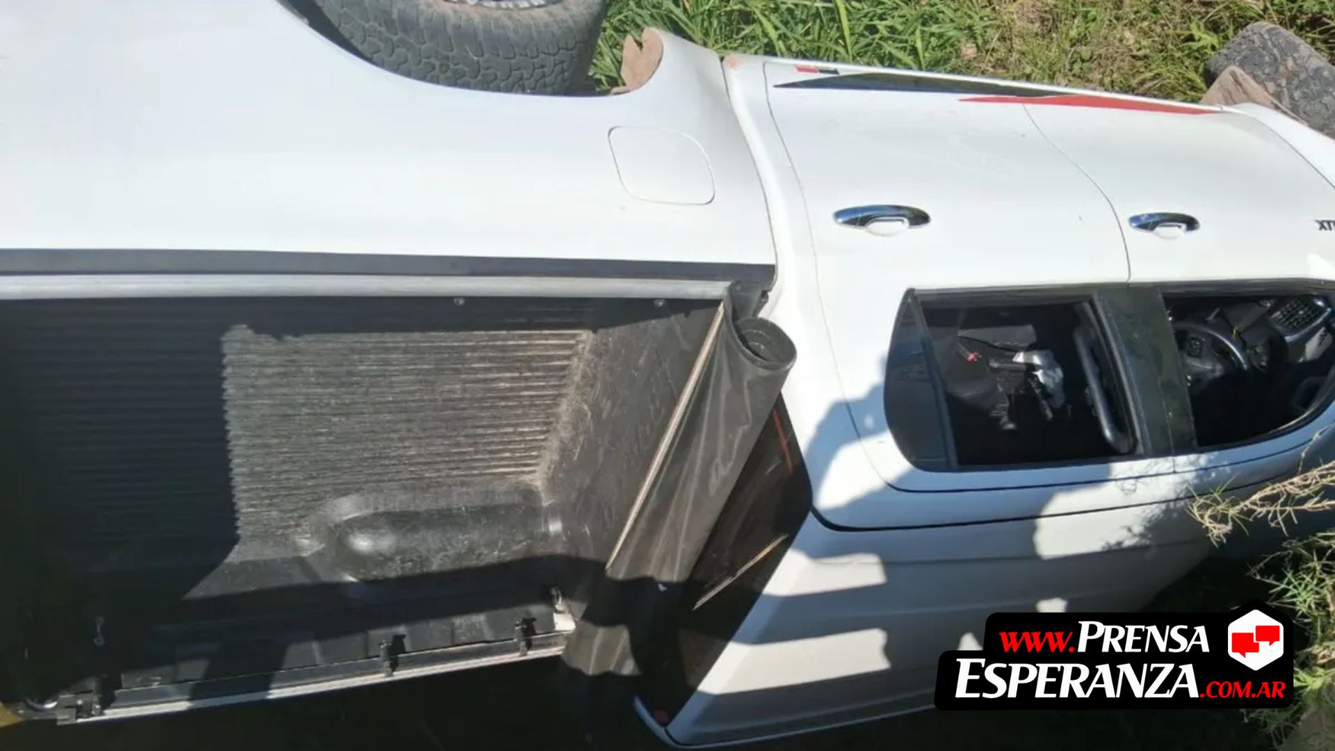 Camioneta terminó en un zanjón en el ingreso a Esperanza por la Ruta 6